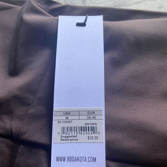 NWT Bb Dakota Womens Fitted Midi Bike Shorts - Picture 3 of 4